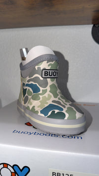 White duck camo ankle boots for boys, view 2