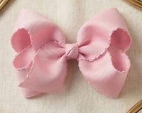 Monotone Moonstitch King Bow
